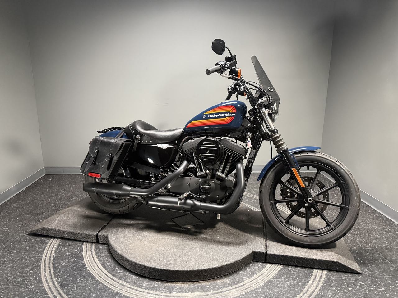 Blue motorcycle on turntable, angle 1 of 36